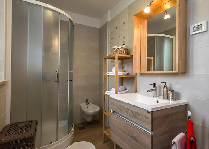 Modern Sol Anima With Private Pool Jakici
