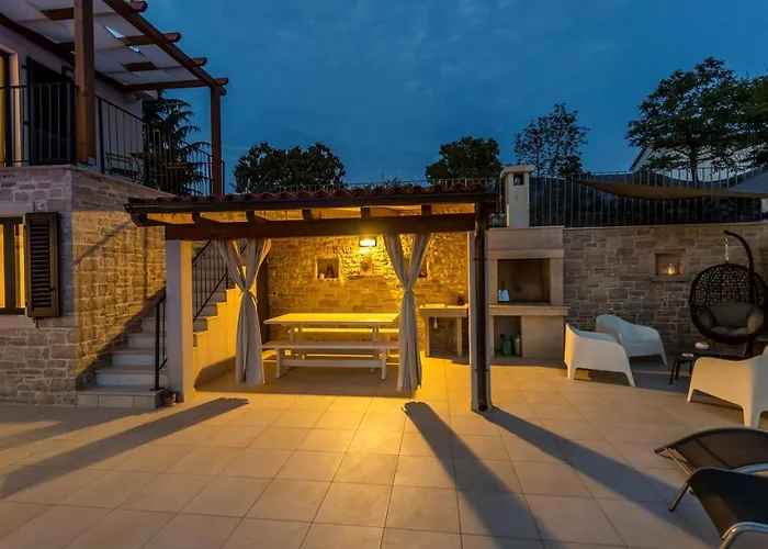 Modern Sol Anima With Private Pool