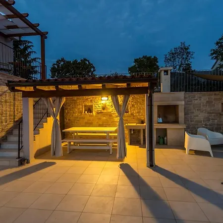 Modern Sol Anima With Private Pool